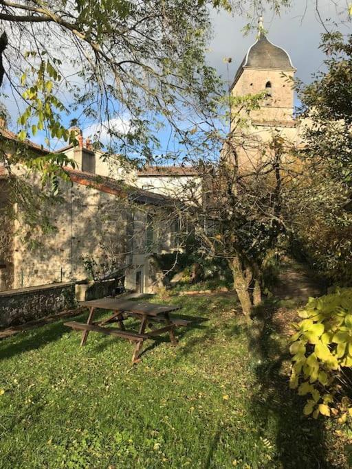 Du Haut Des Remparts Brigueuil Екстер'єр фото