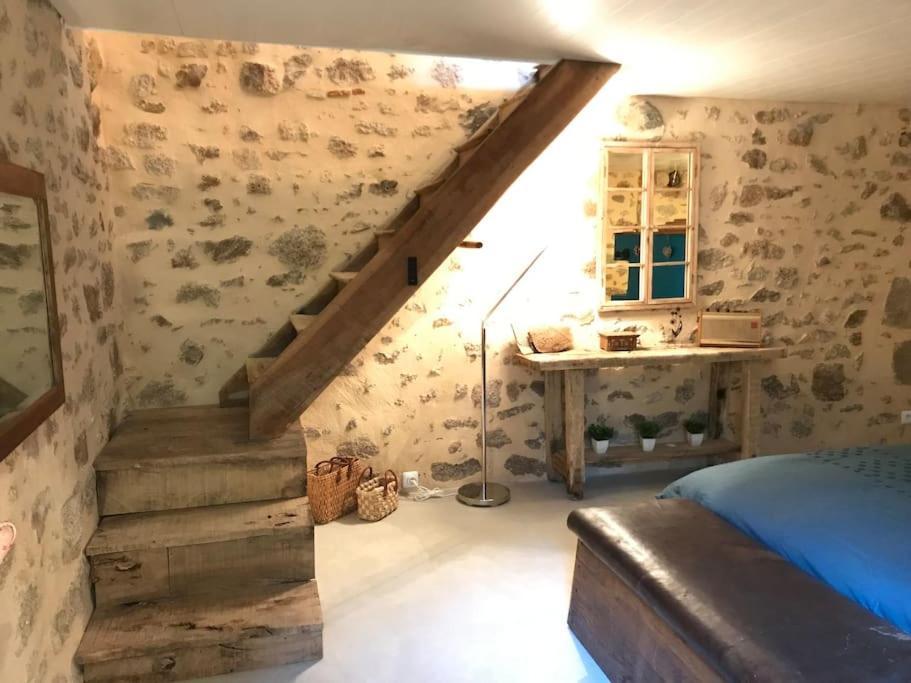Du Haut Des Remparts Brigueuil Екстер'єр фото